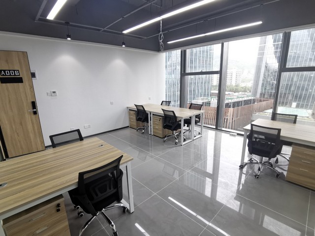 高稳定性注塑五金埋入拉料机公司